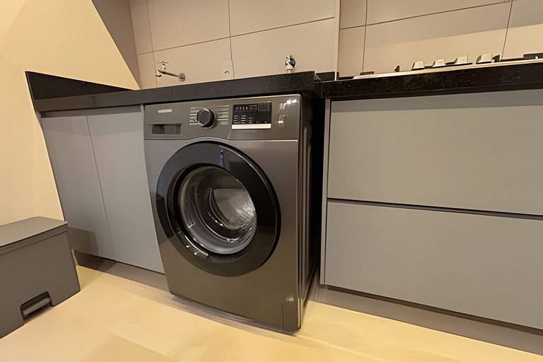 Flat Alto Padrão Cozinha Completa com Varanda - RTM70