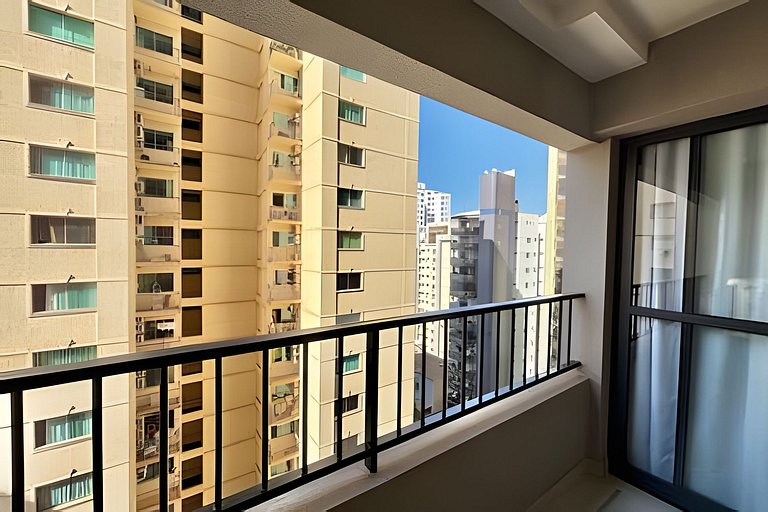 RTM12 - Studio Cama SuperKing Cozinha Completa e Varanda