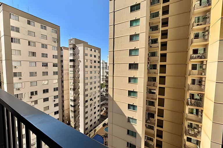 RTM12 - Studio Cama SuperKing Cozinha Completa e Varanda