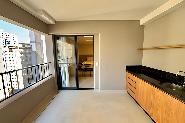 RTM12 - Studio Cama SuperKing Cozinha Completa e Varanda