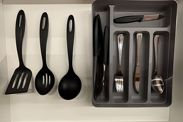 RTM12 - Studio Cama SuperKing Cozinha Completa e Varanda