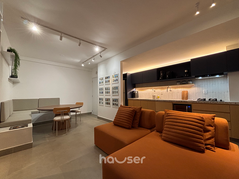 IDV80 - 2Q Garagem Ar-condicionado Total com Varanda