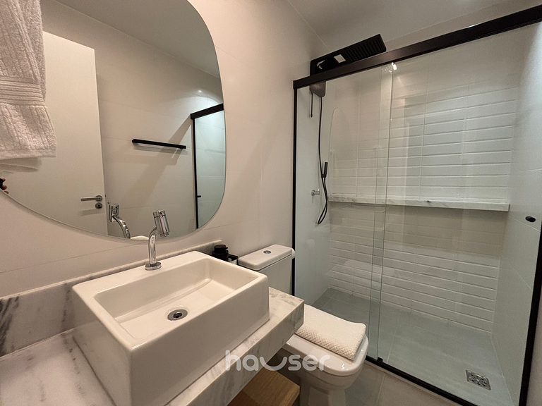 IDV80 - 2Q Garagem Ar-condicionado Total com Varanda