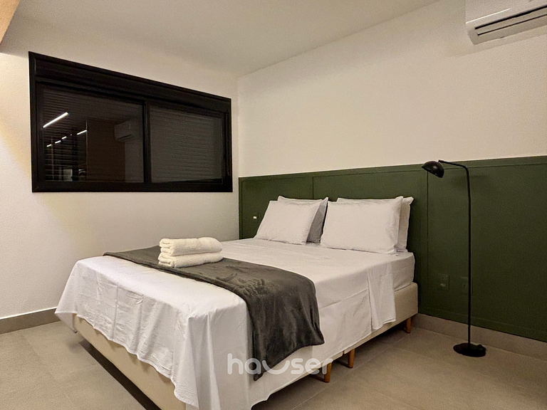 IDV80 - 2Q Garagem Ar-condicionado Total com Varanda