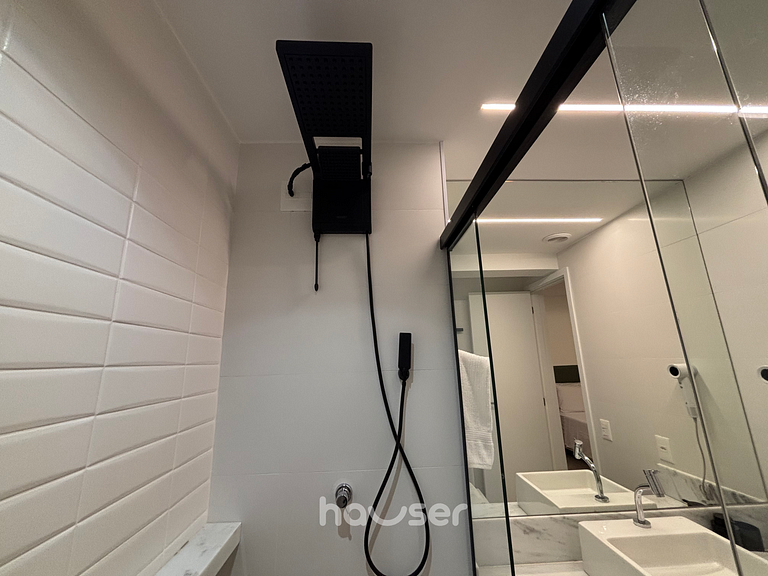 IDV80 - 2Q Garagem Ar-condicionado Total com Varanda