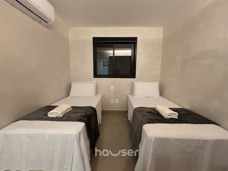 IDV80 - 2Q Garagem Ar-condicionado Total com Varanda