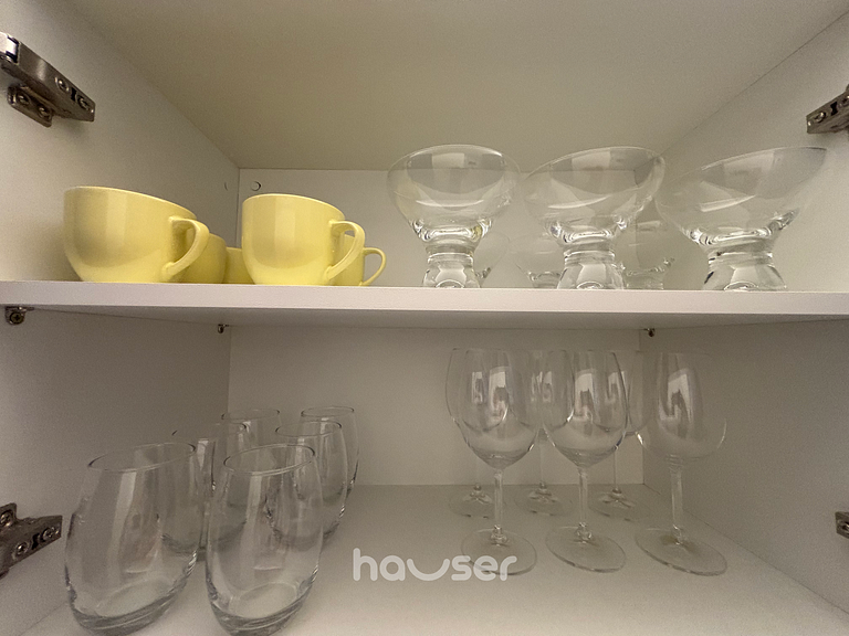 IDV80 - 2Q Garagem Ar-condicionado Total com Varanda