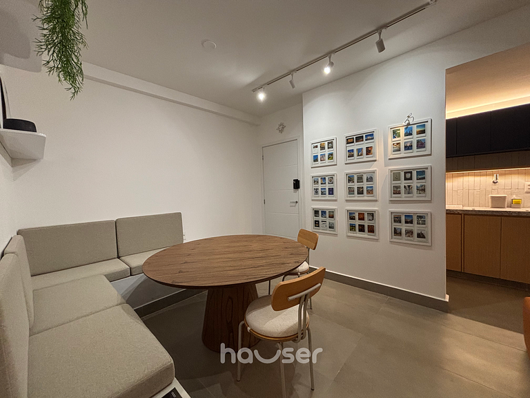 IDV80 - 2Q Garagem Ar-condicionado Total com Varanda